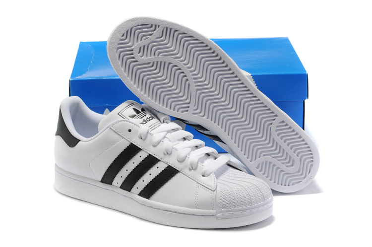 adidas chaussure homme original